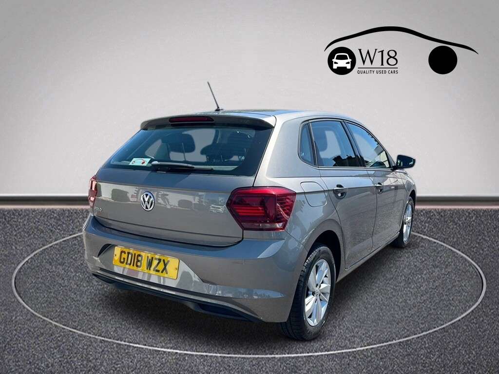 A 2018 VOLKSWAGEN POLO 1.0 SE Hatchback 5dr Petrol Manual Euro 6 (s/s) (65 ps) A 2018 VOLKSWAGEN POLO 1.0 SE Hatchback 5dr Petrol Manual Euro 6 (s/s) (65 ps)