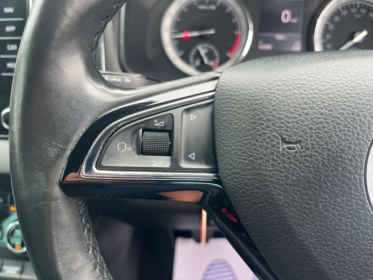 2018 SKODA KAROQ 2018 SKODA KAROQ