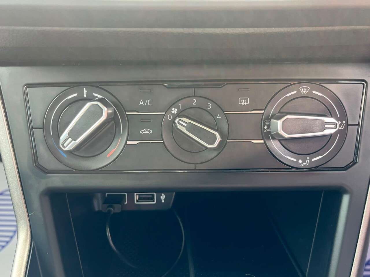 2018 VOLKSWAGEN POLO 2018 VOLKSWAGEN POLO