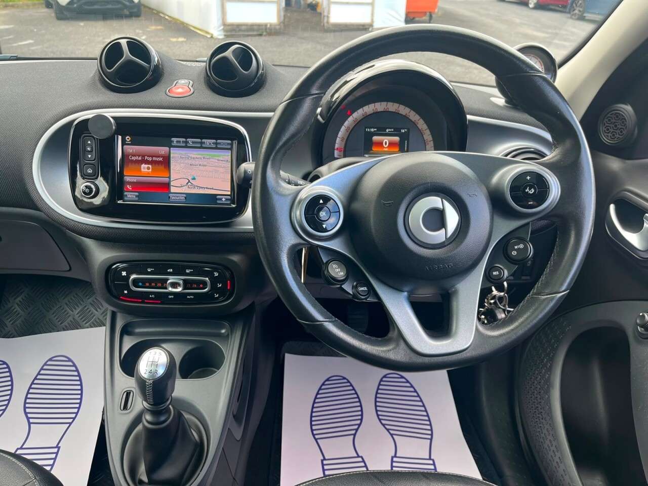 2017 SMART FORFOUR 2017 SMART FORFOUR