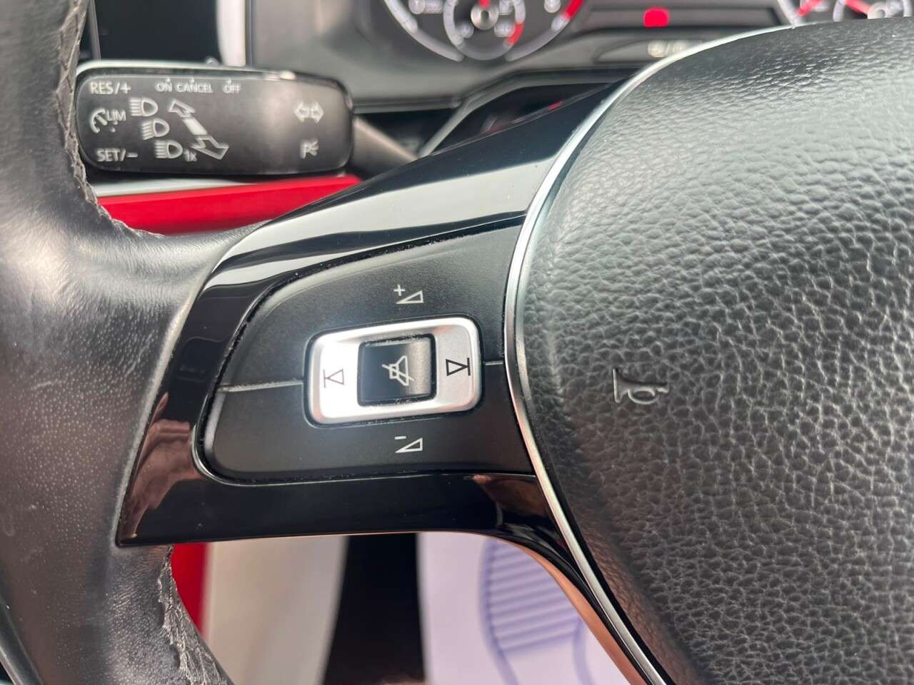 2019 VOLKSWAGEN POLO 2019 VOLKSWAGEN POLO
