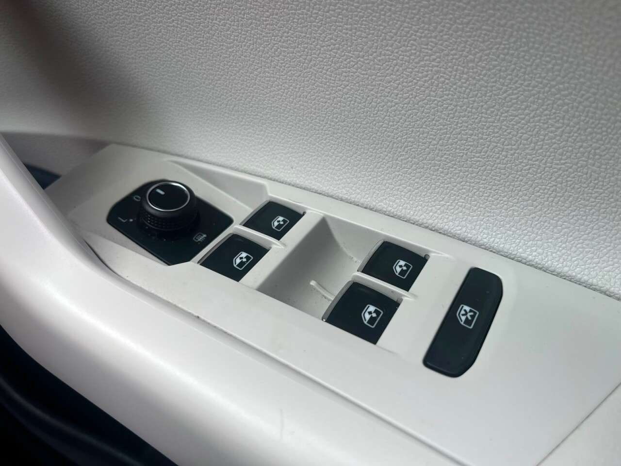 2019 VOLKSWAGEN POLO 2019 VOLKSWAGEN POLO