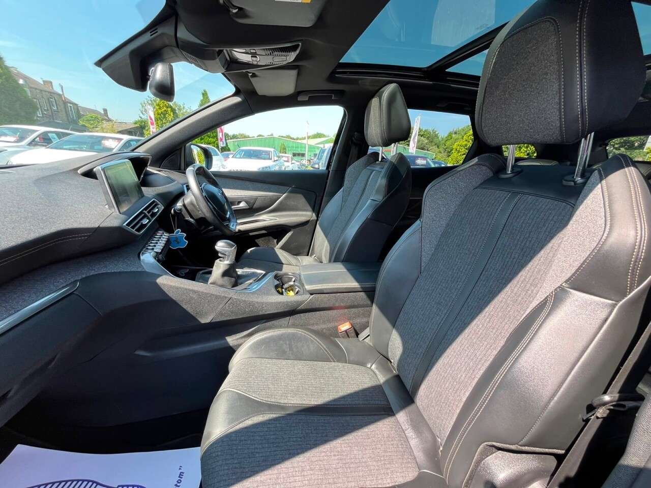 2019 PEUGEOT 3008 2019 PEUGEOT 3008