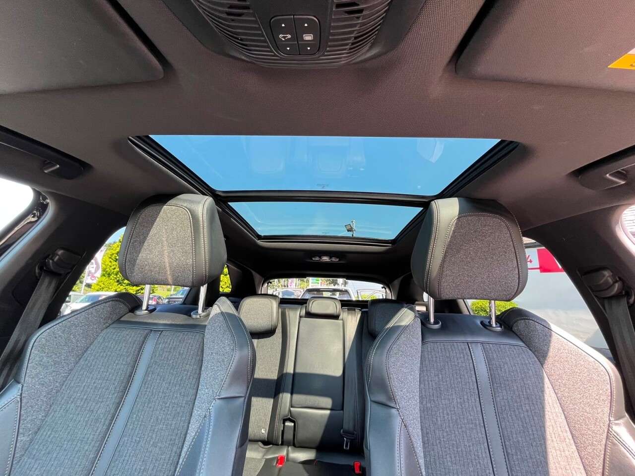 2019 PEUGEOT 3008 2019 PEUGEOT 3008
