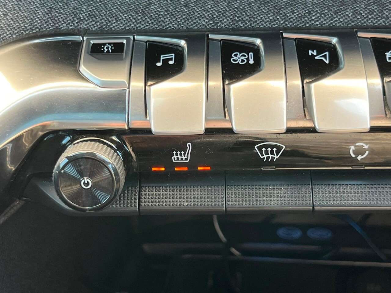 2019 PEUGEOT 3008 2019 PEUGEOT 3008