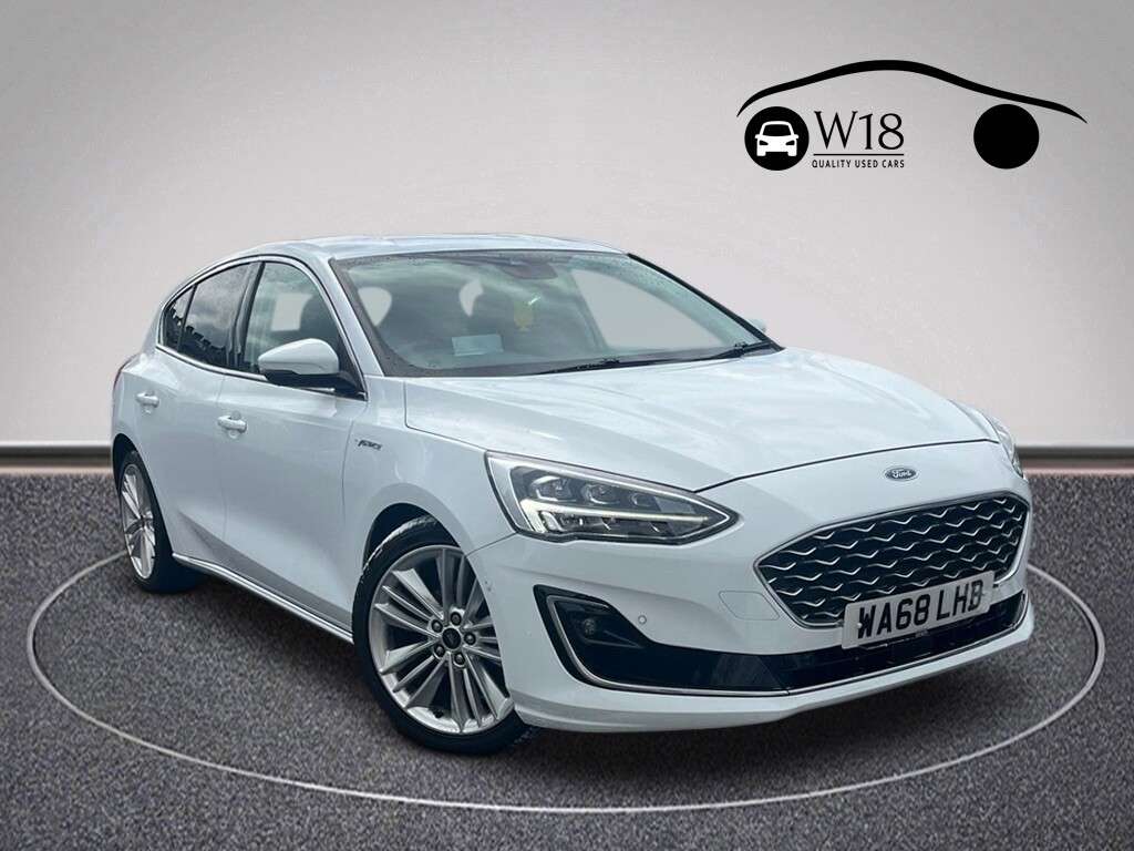 A 2019 FORD FOCUS 1.0T EcoBoost Vignale Hatchback 5dr Petrol Manual Euro 6 (s/s) (125 ps) A 2019 FORD FOCUS 1.0T EcoBoost Vignale Hatchback 5dr Petrol Manual Euro 6 (s/s) (125 ps)