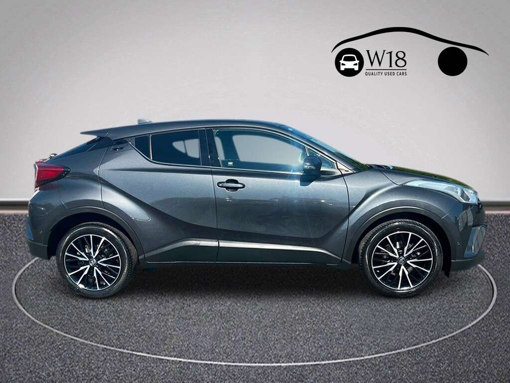 A 2018 TOYOTA C-HR 1.2 VVT-i Excel SUV 5dr Petrol Manual Euro 6 (s/s) (115 ps) A 2018 TOYOTA C-HR 1.2 VVT-i Excel SUV 5dr Petrol Manual Euro 6 (s/s) (115 ps)