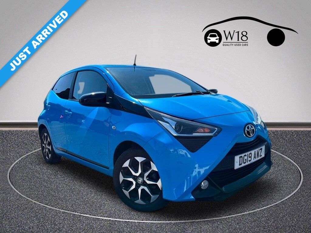 A 2019 TOYOTA AYGO 1.0 VVT-i x-trend Hatchback 5dr Petrol Manual Euro 6 (71 ps) A 2019 TOYOTA AYGO 1.0 VVT-i x-trend Hatchback 5dr Petrol Manual Euro 6 (71 ps)