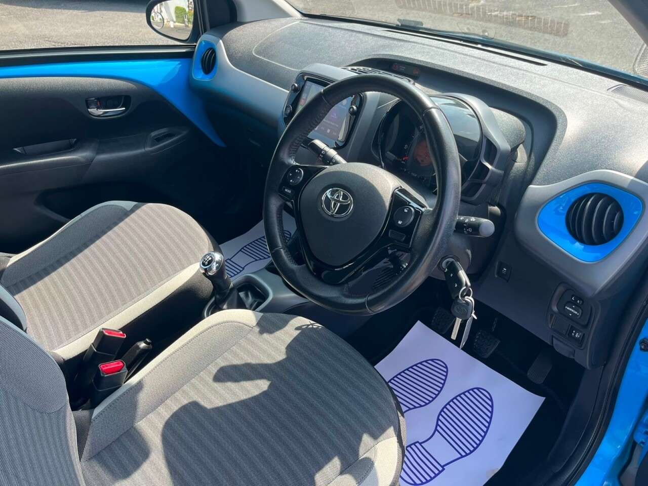 A 2019 TOYOTA AYGO 1.0 VVT-i x-trend Hatchback 5dr Petrol Manual Euro 6 (71 ps) A 2019 TOYOTA AYGO 1.0 VVT-i x-trend Hatchback 5dr Petrol Manual Euro 6 (71 ps)