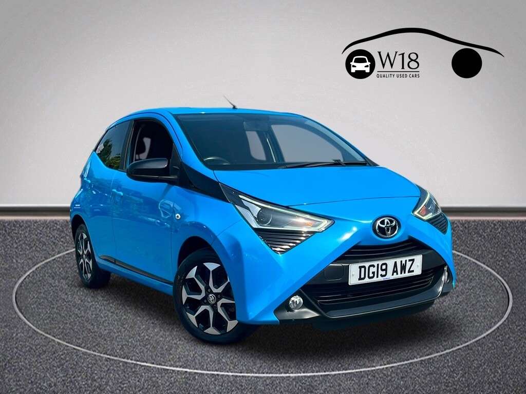 A 2019 TOYOTA AYGO 1.0 VVT-i x-trend Hatchback 5dr Petrol Manual Euro 6 (71 ps) A 2019 TOYOTA AYGO 1.0 VVT-i x-trend Hatchback 5dr Petrol Manual Euro 6 (71 ps)