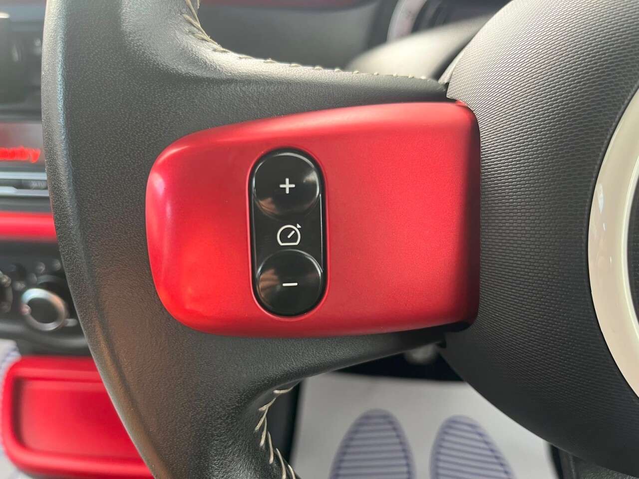2015 RENAULT TWINGO 2015 RENAULT TWINGO