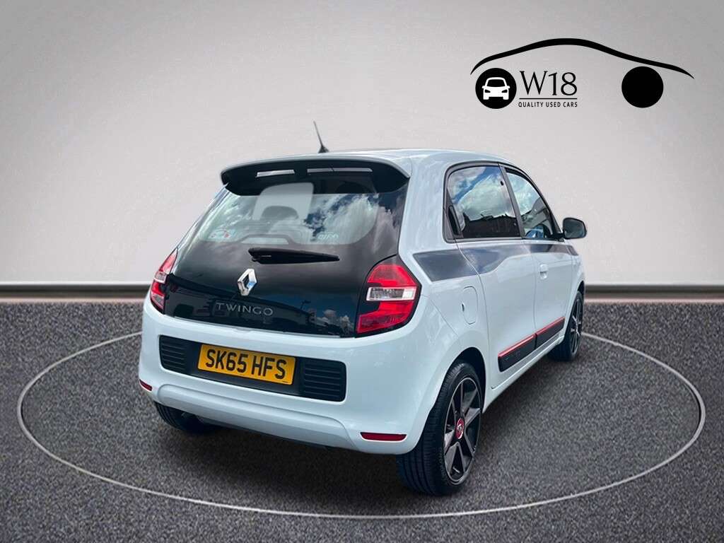 A 2015 RENAULT TWINGO 0.9 TCe ENERGY Dynamique S Hatchback 5dr Petrol Manual Euro 6 (s/s) (90 ps) A 2015 RENAULT TWINGO 0.9 TCe ENERGY Dynamique S Hatchback 5dr Petrol Manual Euro 6 (s/s) (90 ps)