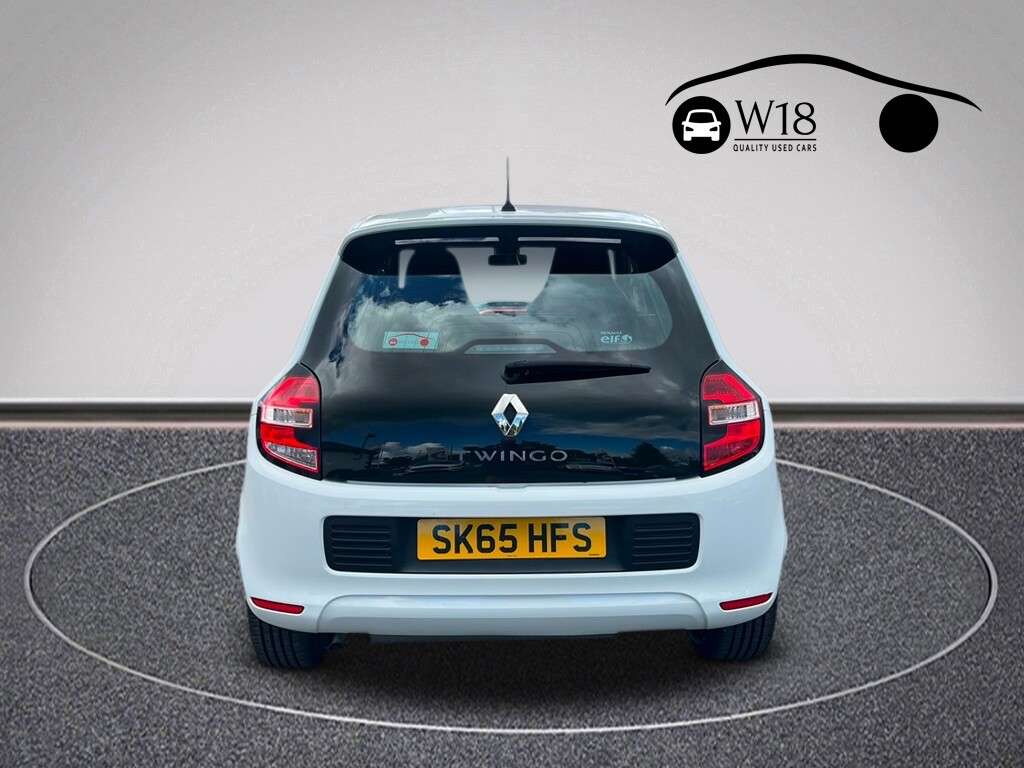 A 2015 RENAULT TWINGO 0.9 TCe ENERGY Dynamique S Hatchback 5dr Petrol Manual Euro 6 (s/s) (90 ps) A 2015 RENAULT TWINGO 0.9 TCe ENERGY Dynamique S Hatchback 5dr Petrol Manual Euro 6 (s/s) (90 ps)