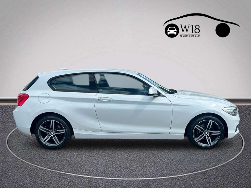 A 2019 BMW 1 SERIES 1.5 118i GPF Sport Hatchback 3dr Petrol Manual Euro 6 (s/s) (136 ps) A 2019 BMW 1 SERIES 1.5 118i GPF Sport Hatchback 3dr Petrol Manual Euro 6 (s/s) (136 ps)