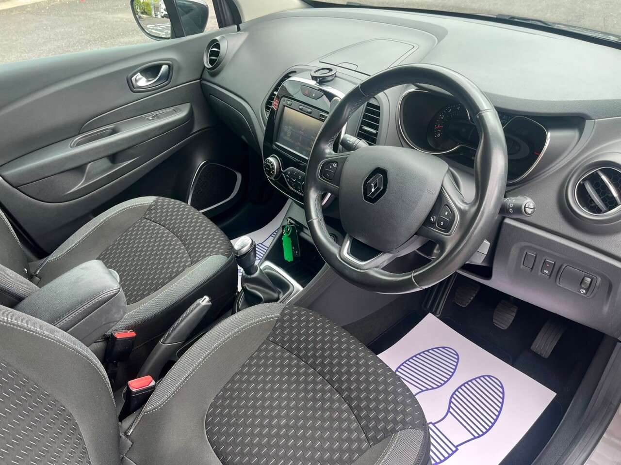 2017 RENAULT CAPTUR 2017 RENAULT CAPTUR