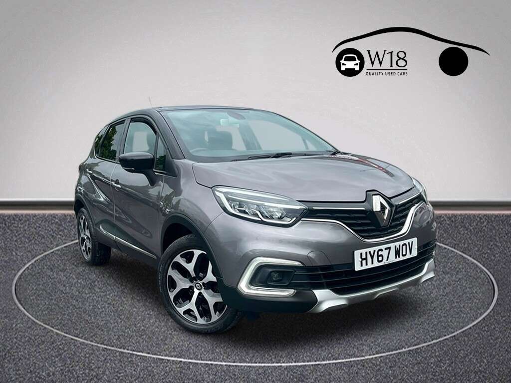 A 2017 RENAULT CAPTUR 1.5 dCi ENERGY Dynamique S Nav SUV 5dr Diesel Manual Euro 6 (s/s) (90 ps) A 2017 RENAULT CAPTUR 1.5 dCi ENERGY Dynamique S Nav SUV 5dr Diesel Manual Euro 6 (s/s) (90 ps)