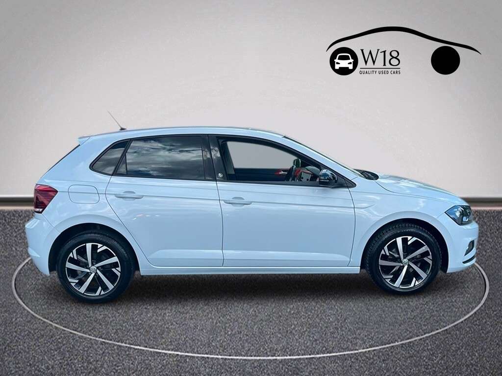 A 2018 VOLKSWAGEN POLO 1.0 TSI beats Hatchback 5dr Petrol Manual Euro 6 (s/s) (95 ps) A 2018 VOLKSWAGEN POLO 1.0 TSI beats Hatchback 5dr Petrol Manual Euro 6 (s/s) (95 ps)
