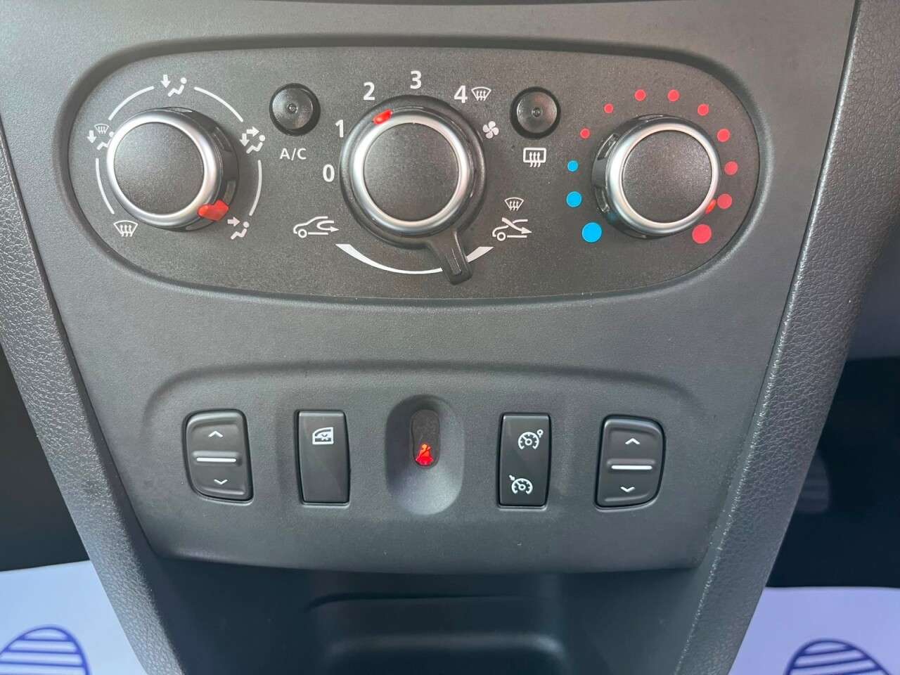 2020 DACIA SANDERO STEPWAY 2020 DACIA SANDERO STEPWAY