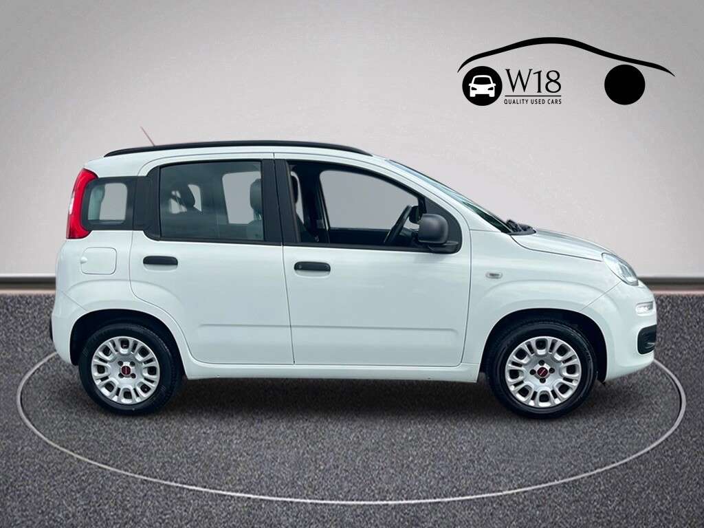 A 2018 FIAT PANDA 1.2 Easy Hatchback 5dr Petrol Manual Euro 6 (69 bhp) A 2018 FIAT PANDA 1.2 Easy Hatchback 5dr Petrol Manual Euro 6 (69 bhp)