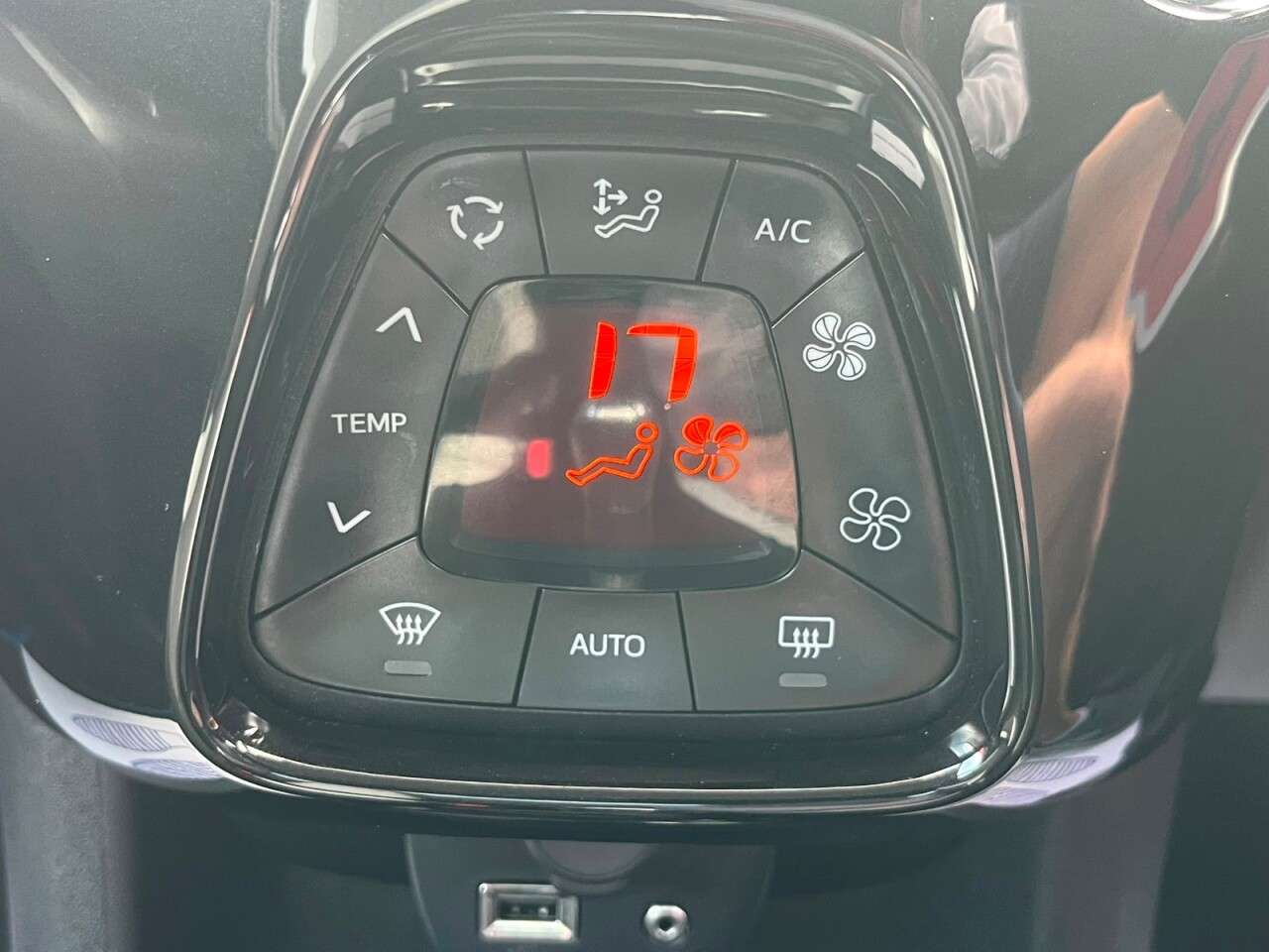 2017 TOYOTA AYGO 2017 TOYOTA AYGO