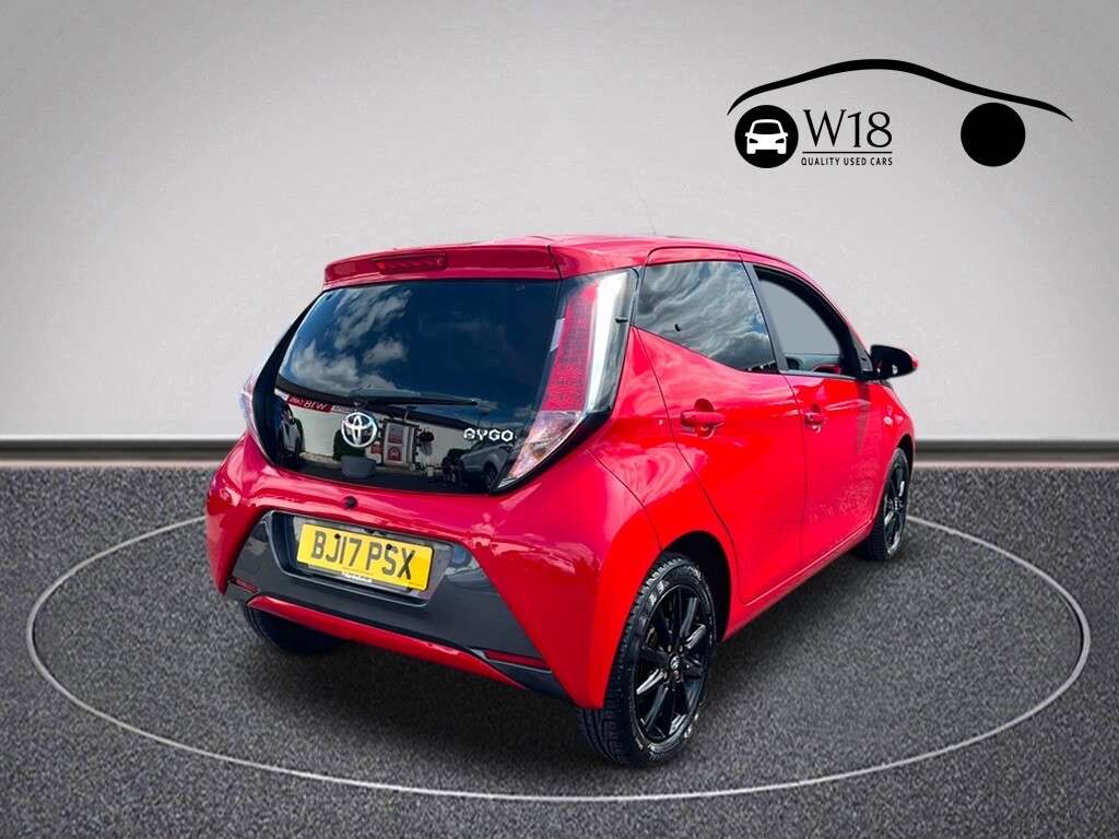 A 2017 TOYOTA AYGO 1.0 VVT-i x-style Hatchback 5dr Petrol Manual Euro 6 (68 ps) A 2017 TOYOTA AYGO 1.0 VVT-i x-style Hatchback 5dr Petrol Manual Euro 6 (68 ps)