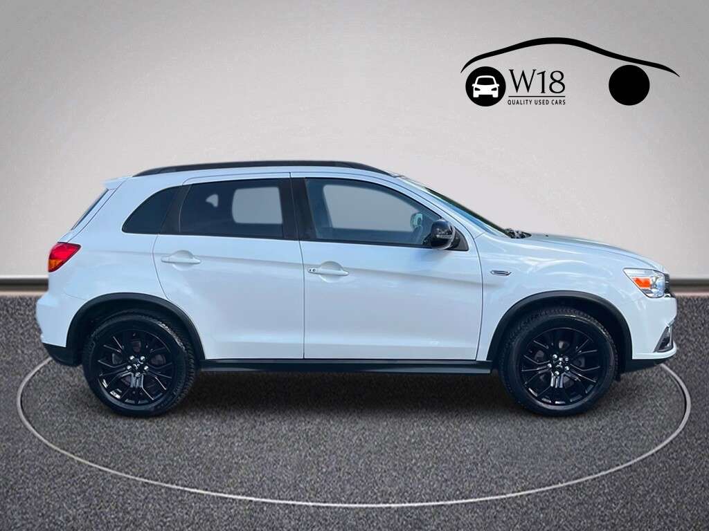A 2020 MITSUBISHI ASX 1.6 Black SUV 5dr Petrol Manual Euro 6 (117 ps) A 2020 MITSUBISHI ASX 1.6 Black SUV 5dr Petrol Manual Euro 6 (117 ps)