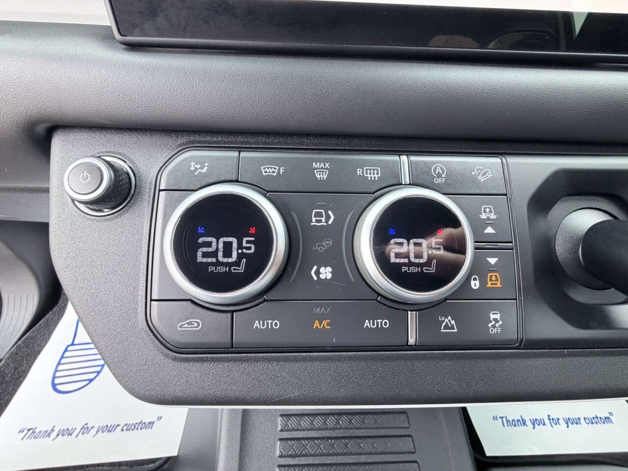 2025 LAND ROVER DEFENDER 90 2025 LAND ROVER DEFENDER 90