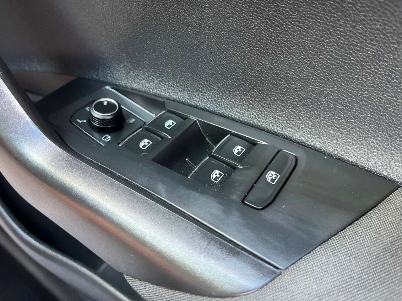2019 VOLKSWAGEN POLO 2019 VOLKSWAGEN POLO