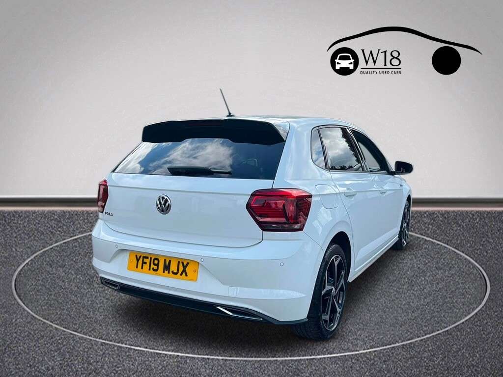A 2019 VOLKSWAGEN POLO 1.0 TSI GPF R-Line Hatchback 5dr Petrol Manual Euro 6 (s/s) (95 ps) A 2019 VOLKSWAGEN POLO 1.0 TSI GPF R-Line Hatchback 5dr Petrol Manual Euro 6 (s/s) (95 ps)