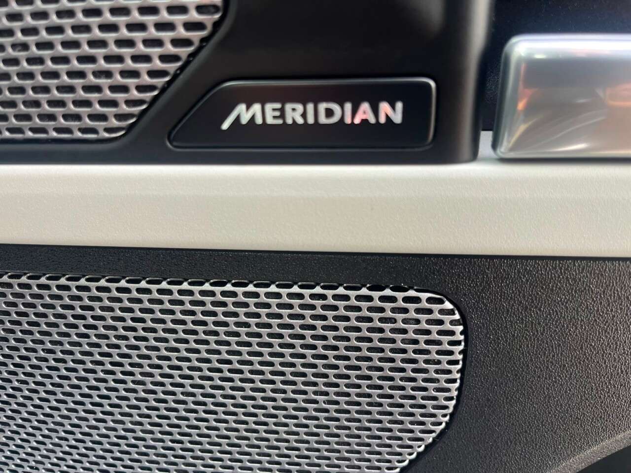 2024 LAND ROVER DEFENDER 90 2024 LAND ROVER DEFENDER 90