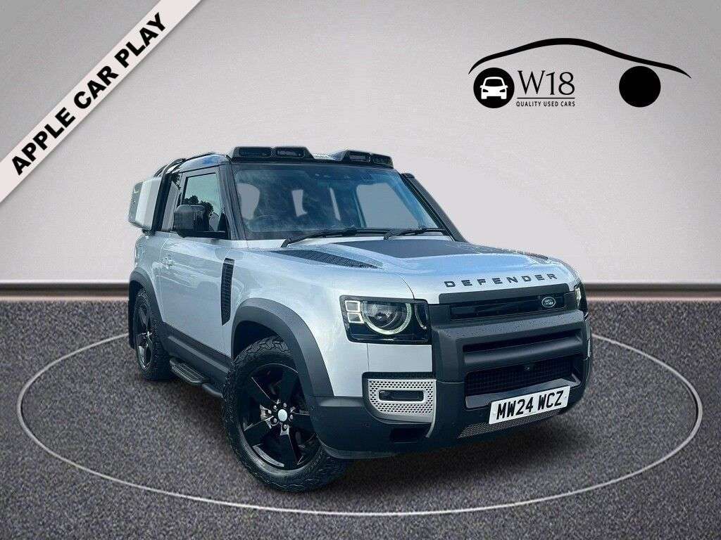 A 2024 LAND ROVER DEFENDER 90 3.0 D250 MHEV HSE Hard Top SUV 3dr Diesel Auto 4WD SWB Euro 6 (s/s) (250 ps A 2024 LAND ROVER DEFENDER 90 3.0 D250 MHEV HSE Hard Top SUV 3dr Diesel Auto 4WD SWB Euro 6 (s/s) (250 ps
