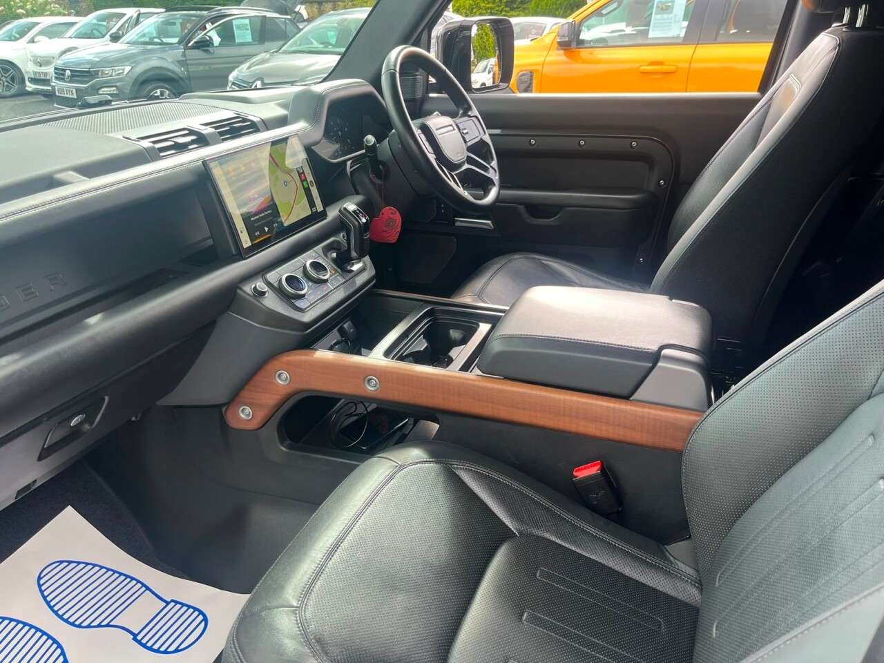 2024 LAND ROVER DEFENDER 90 2024 LAND ROVER DEFENDER 90