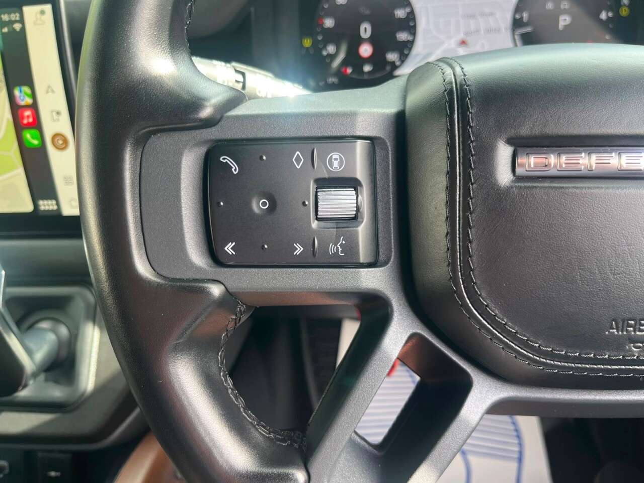 2024 LAND ROVER DEFENDER 90 2024 LAND ROVER DEFENDER 90