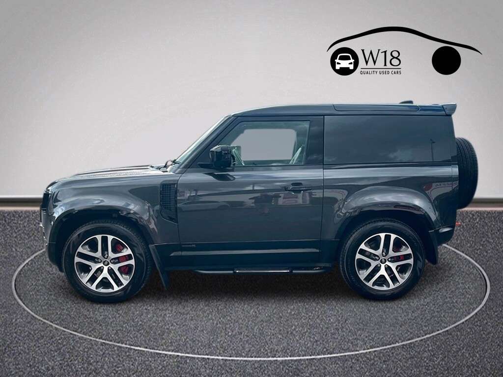 2024 LAND ROVER DEFENDER 90 2024 LAND ROVER DEFENDER 90