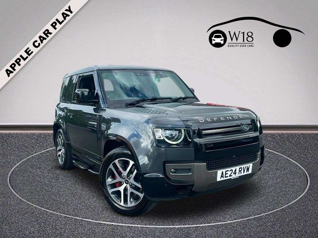 A 2024 LAND ROVER DEFENDER 90 3.0 D300 MHEV X Hard Top SUV 3dr Diesel Auto 4WD SWB Euro 6 (s/s) (300 ps) A 2024 LAND ROVER DEFENDER 90 3.0 D300 MHEV X Hard Top SUV 3dr Diesel Auto 4WD SWB Euro 6 (s/s) (300 ps)