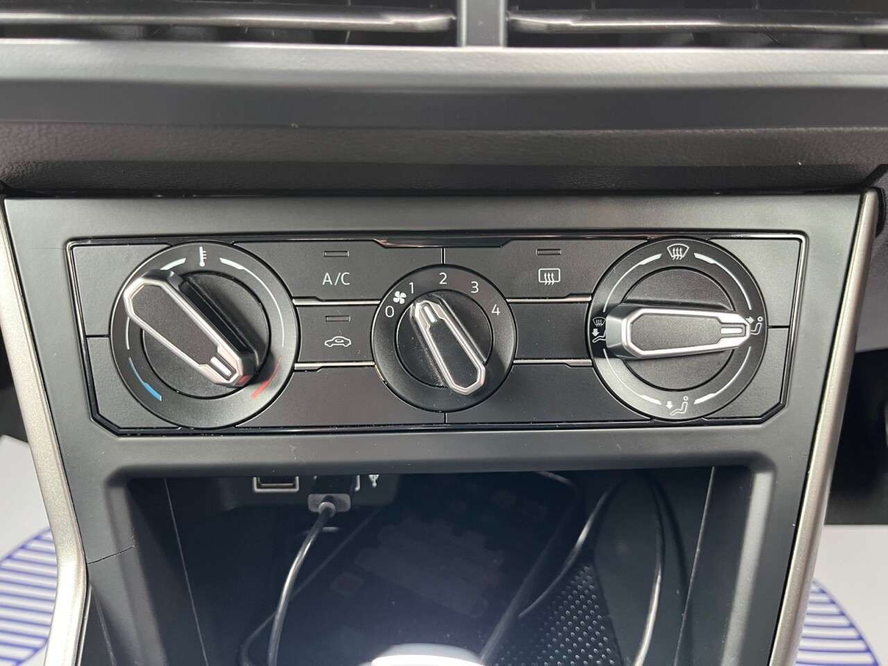 2019 VOLKSWAGEN POLO 2019 VOLKSWAGEN POLO