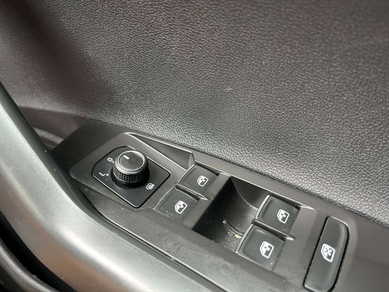 2019 VOLKSWAGEN POLO 2019 VOLKSWAGEN POLO
