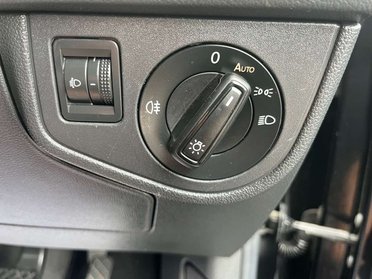 2019 VOLKSWAGEN POLO 2019 VOLKSWAGEN POLO