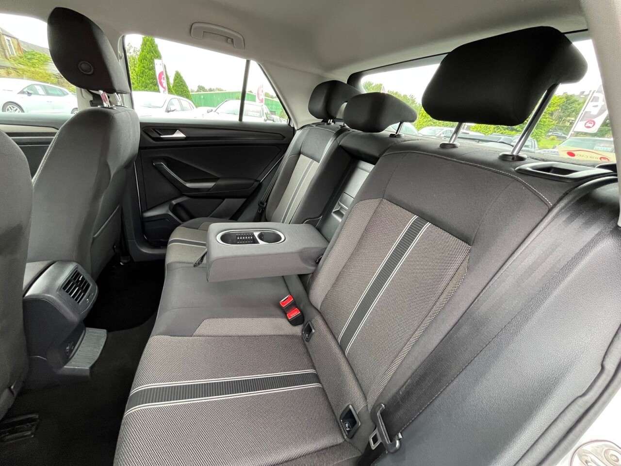 2018 VOLKSWAGEN T-ROC 2018 VOLKSWAGEN T-ROC