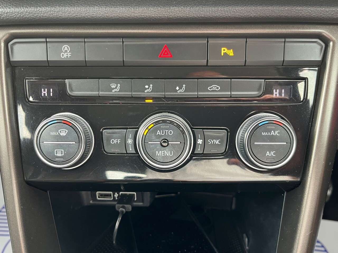 2018 VOLKSWAGEN T-ROC 2018 VOLKSWAGEN T-ROC