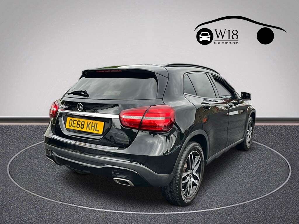 A 2019 MERCEDES-BENZ GLA 1.6 GLA180 Urban Edition SUV 5dr Petrol Manual Euro 6 (s/s) (122 ps) A 2019 MERCEDES-BENZ GLA 1.6 GLA180 Urban Edition SUV 5dr Petrol Manual Euro 6 (s/s) (122 ps)