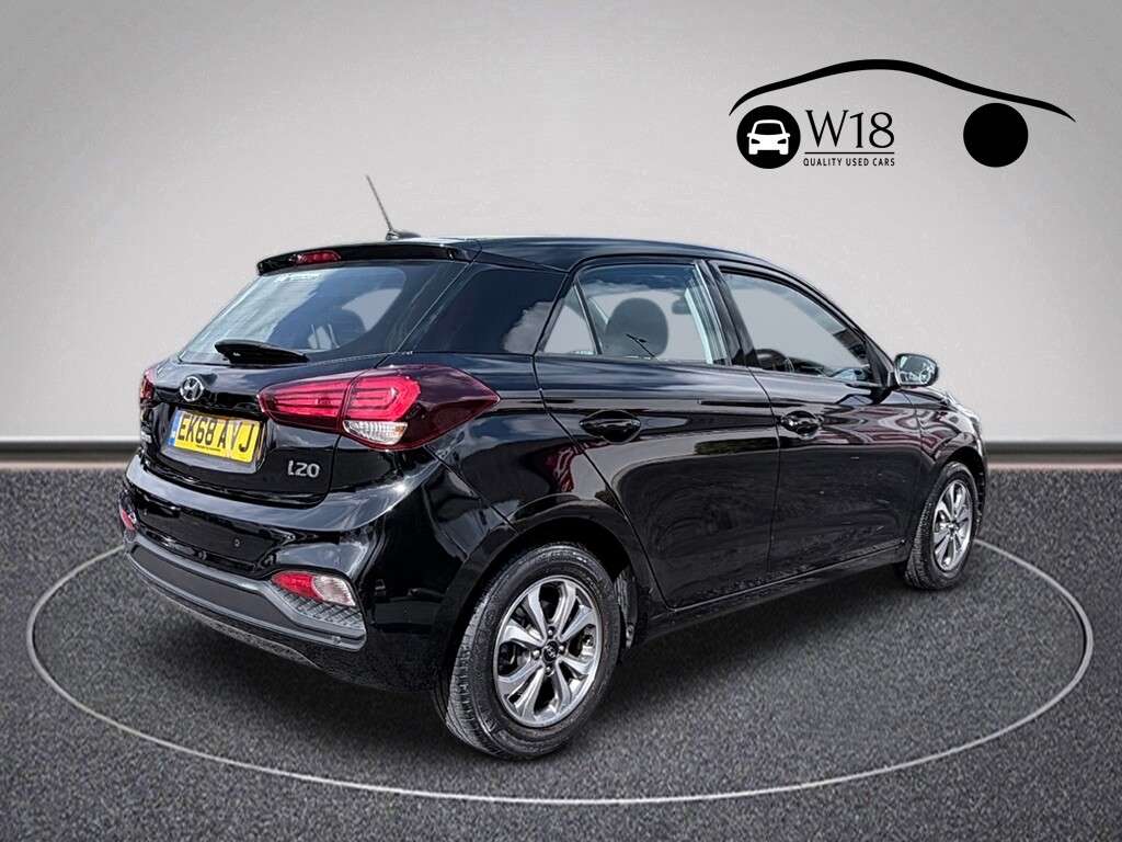 A 2018 HYUNDAI I20 1.2 SE Launch Edition Hatchback 5dr Petrol Manual Euro 6 (s/s) (84 ps) A 2018 HYUNDAI I20 1.2 SE Launch Edition Hatchback 5dr Petrol Manual Euro 6 (s/s) (84 ps)