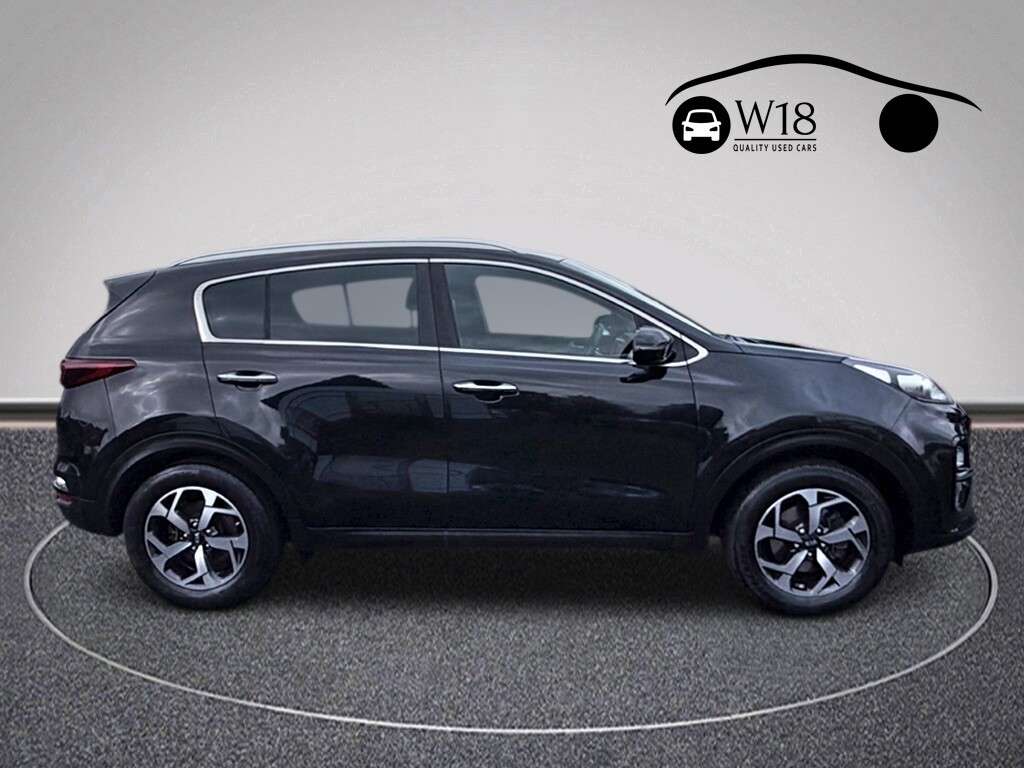 A 2019 KIA SPORTAGE 1.6 GDi 2 SUV 5dr Petrol Manual Euro 6 (s/s) (130 bhp) A 2019 KIA SPORTAGE 1.6 GDi 2 SUV 5dr Petrol Manual Euro 6 (s/s) (130 bhp)