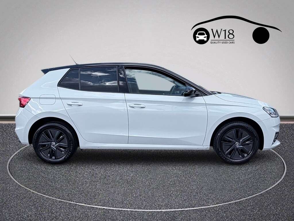 A 2024 SKODA FABIA 1.0 MPI Colour Edition Hatchback 5dr Petrol Manual Euro 6 (s/s) (80 ps) A 2024 SKODA FABIA 1.0 MPI Colour Edition Hatchback 5dr Petrol Manual Euro 6 (s/s) (80 ps)