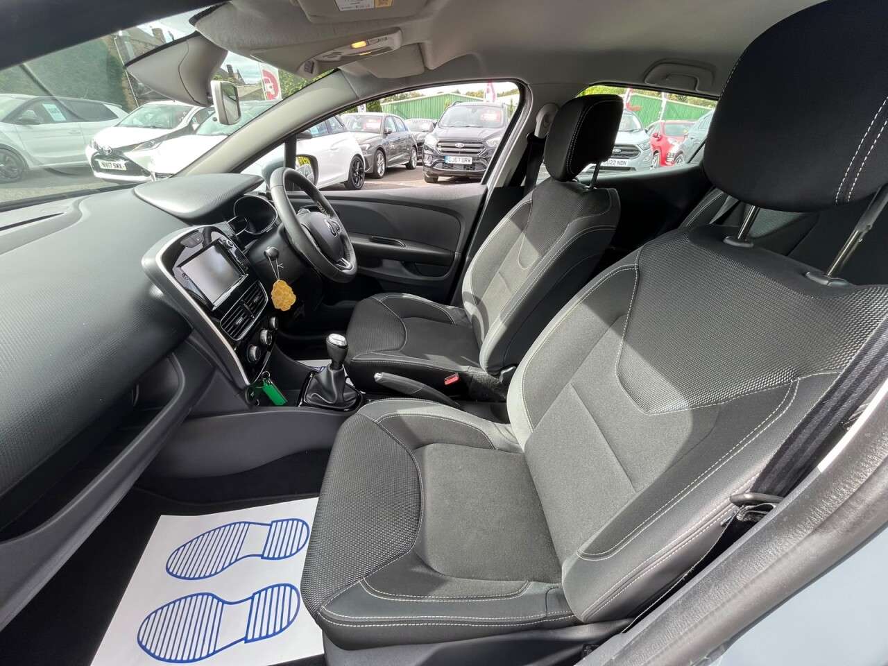 2018 RENAULT CLIO 2018 RENAULT CLIO