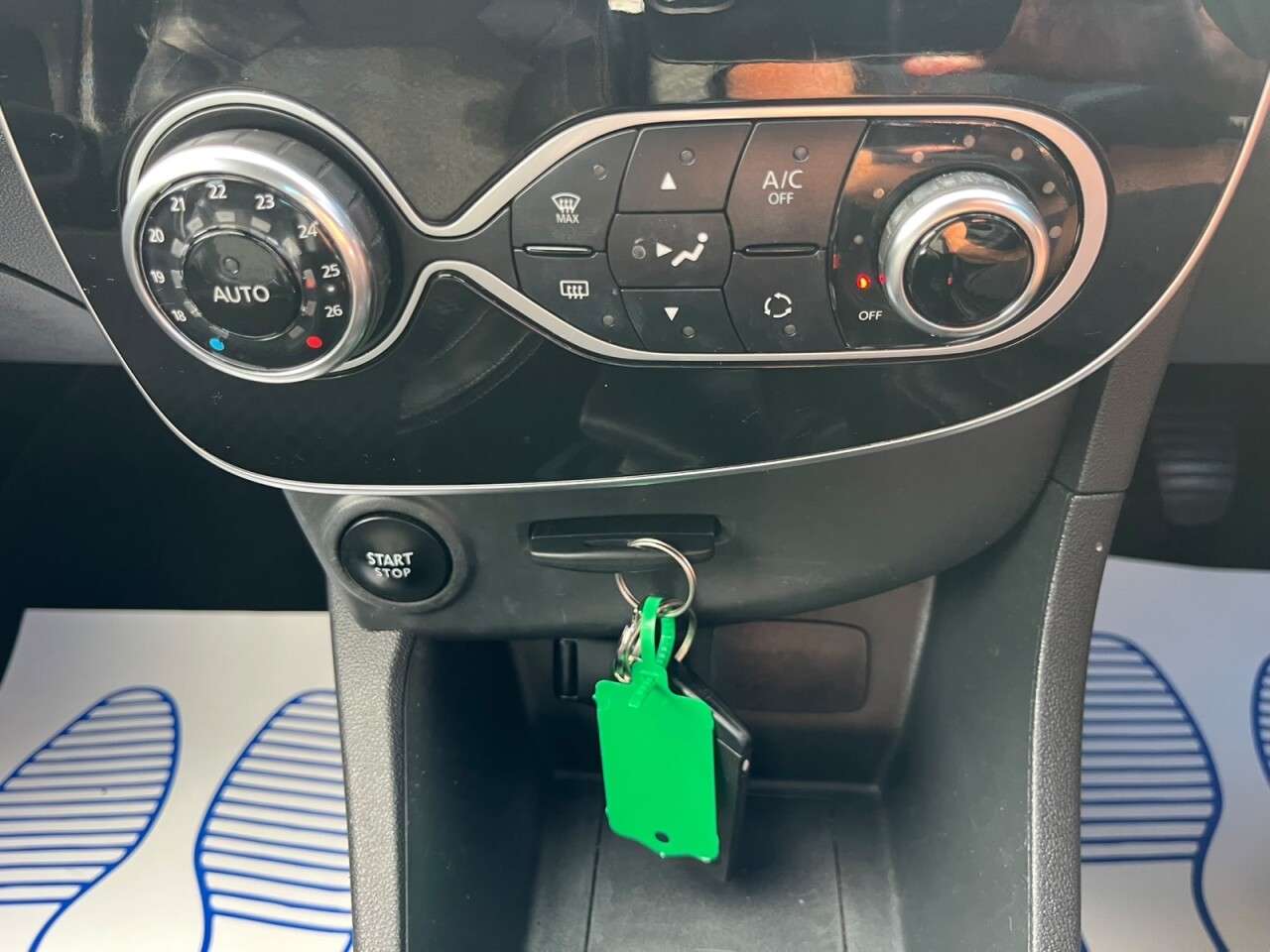 2018 RENAULT CLIO 2018 RENAULT CLIO