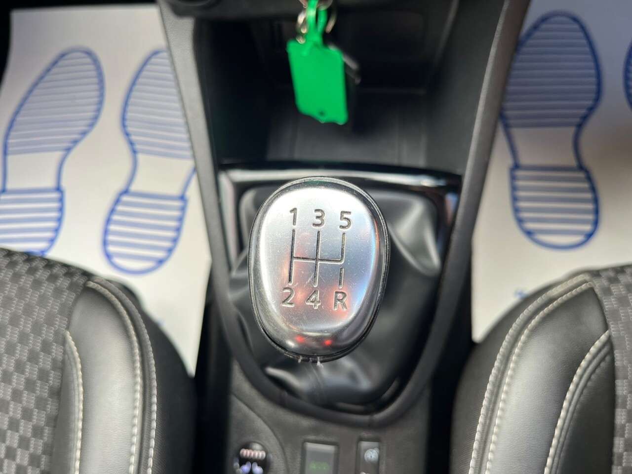 2018 RENAULT CLIO 2018 RENAULT CLIO