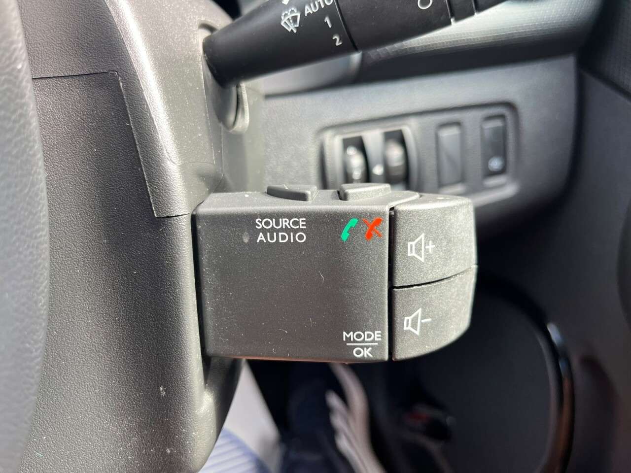 2018 RENAULT CLIO 2018 RENAULT CLIO