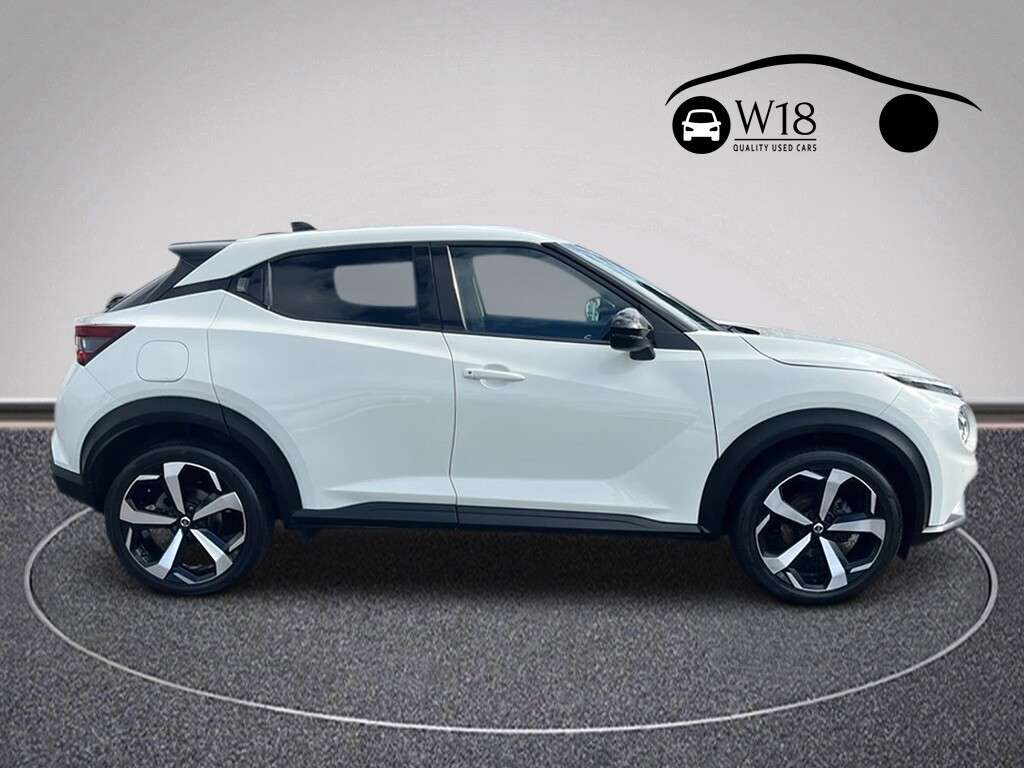 A 2020 NISSAN JUKE 1.0 DIG-T N-Connecta SUV 5dr Petrol Manual Euro 6 (s/s) (114 ps) A 2020 NISSAN JUKE 1.0 DIG-T N-Connecta SUV 5dr Petrol Manual Euro 6 (s/s) (114 ps)