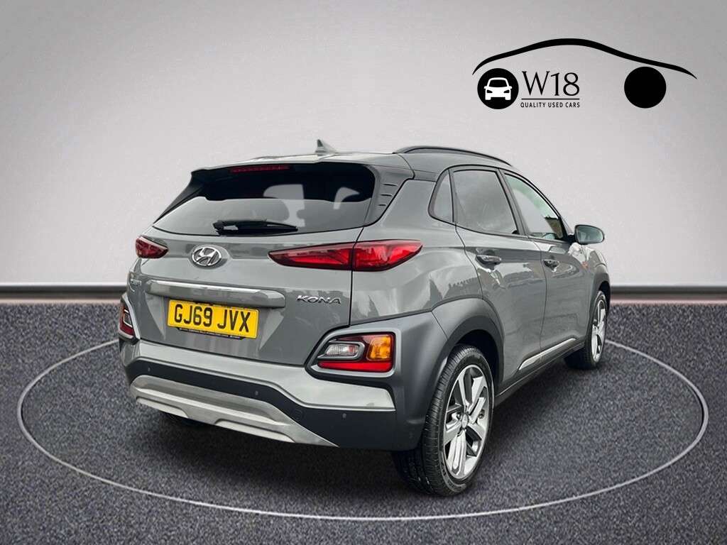 A 2019 HYUNDAI KONA 1.0 T-GDi Premium SUV 5dr Petrol Manual Euro 6 (s/s) (120 ps) A 2019 HYUNDAI KONA 1.0 T-GDi Premium SUV 5dr Petrol Manual Euro 6 (s/s) (120 ps)